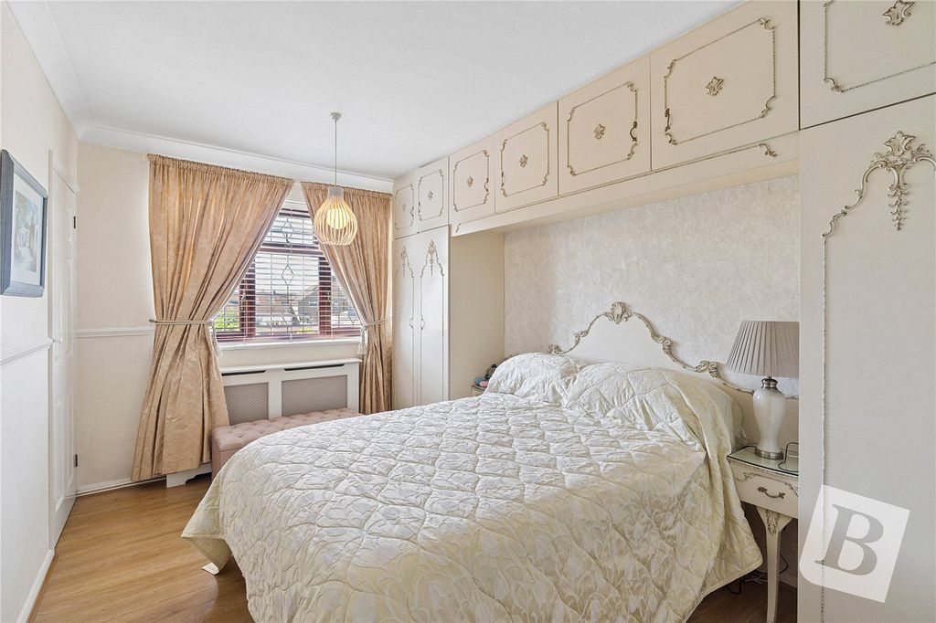 Additional image 7 of 3 bed detached house for saleGoring Road, Dagenham RM10