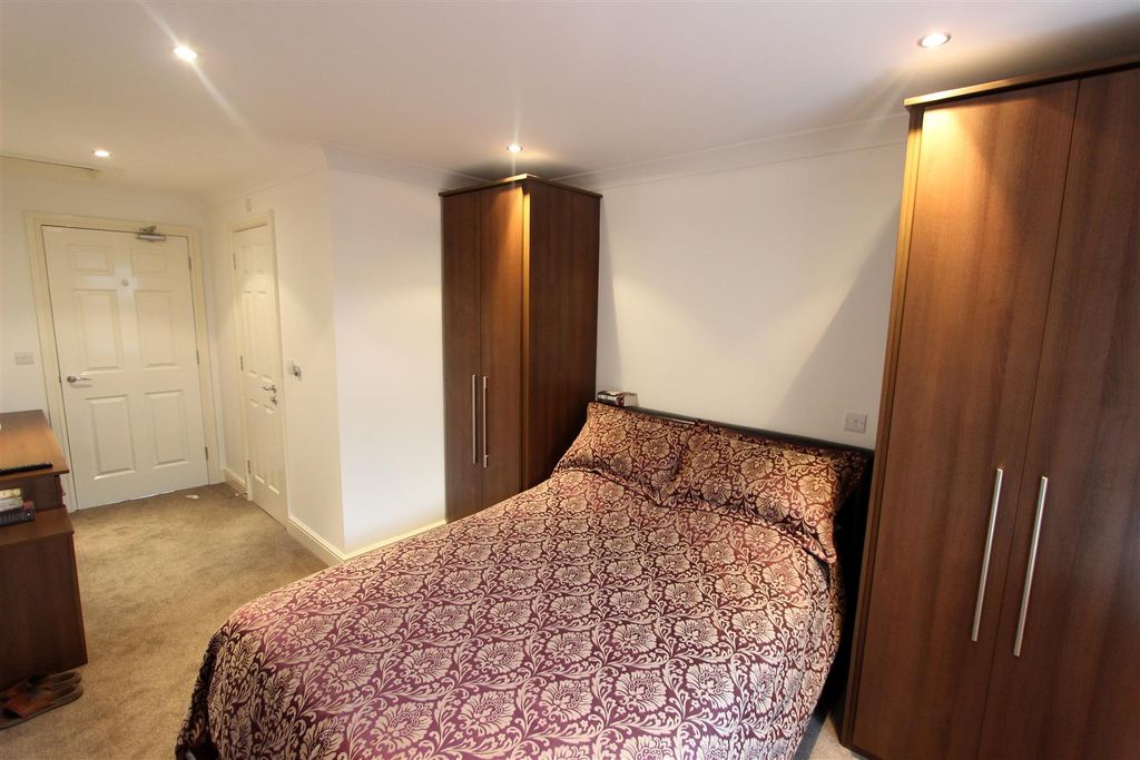 Additional image 8 of 2 bed flat for saleNorthumberland Street, Darlington DL3