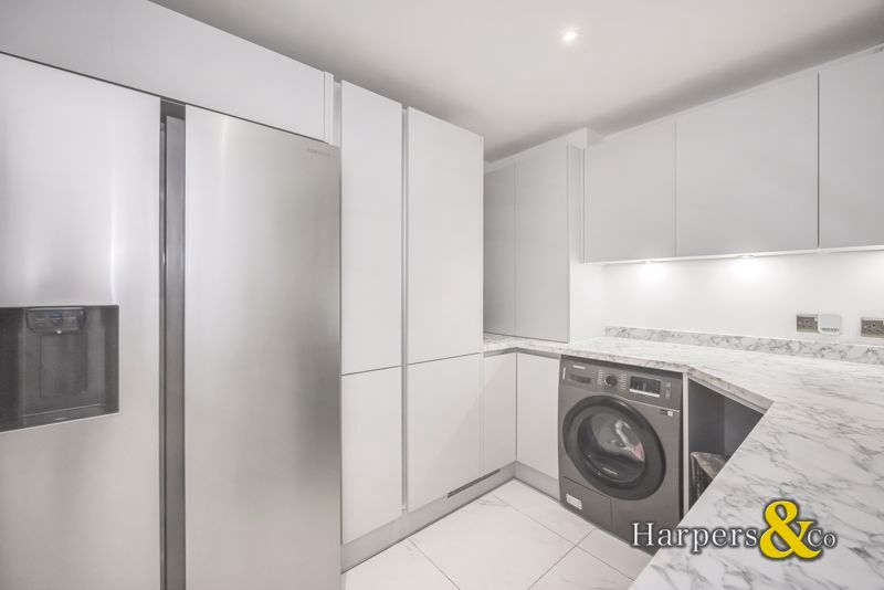 Additional image 15 of 5 bed detached house for saleOakfield Lane, Dartford DA2