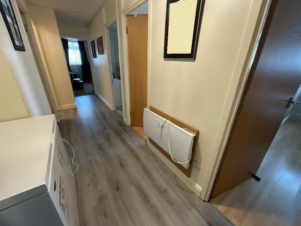 Additional image 6 of 3 bed flat for saleExeter Road, Dagenham RM10