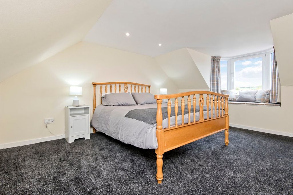 Additional image 13 of 3 bed flat for saleBalgarvie Road, Cupar KY15