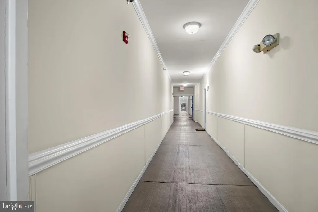 4850 Eisenhower Avenue Unit 407, Alexandria, VA 22304