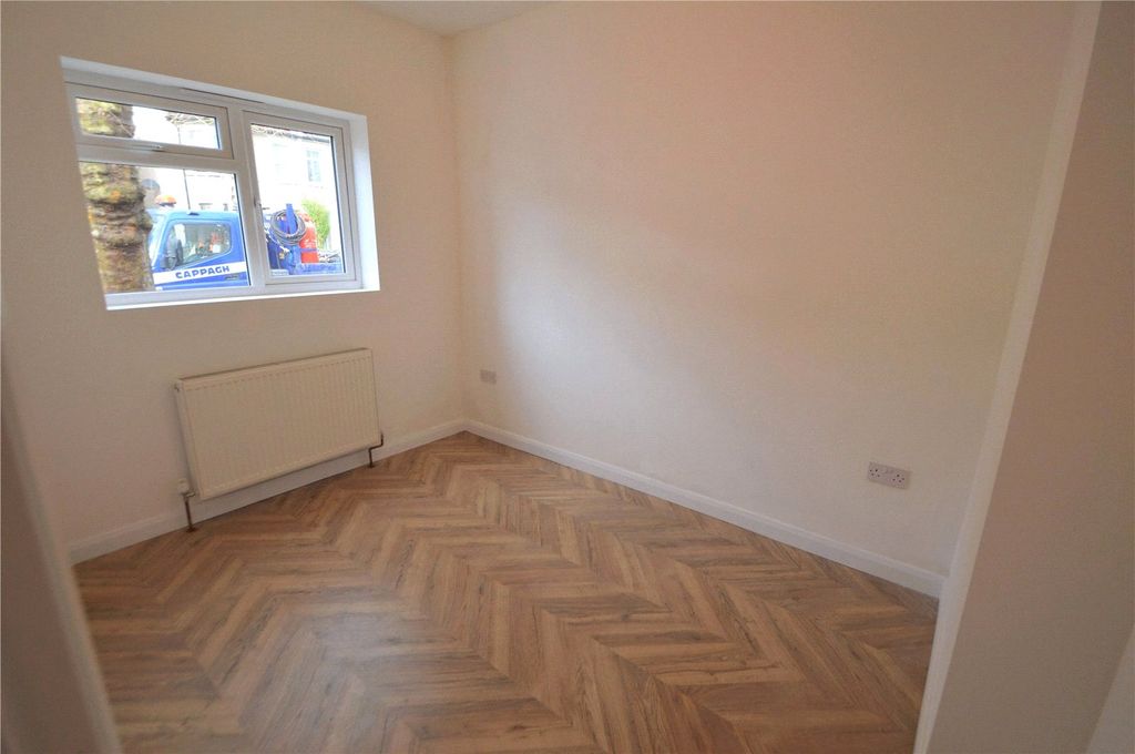 Additional image 3 of 6 bed flat for saleBrighton Road, South Croydon CR2