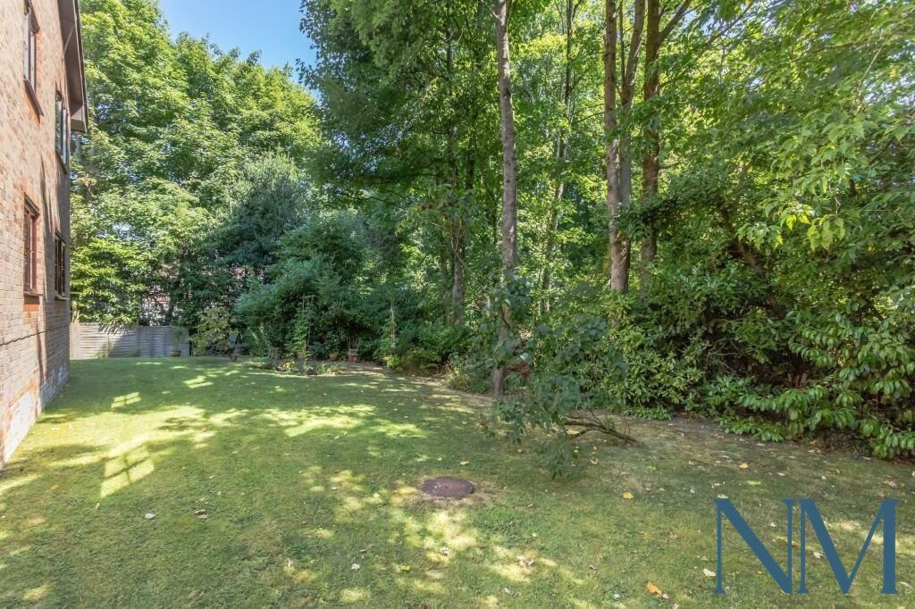 Additional image 9 of 2 bed flat for saleMill Lane, Crowborough TN6