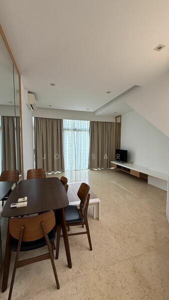 2 Kay Poh Road photo 2