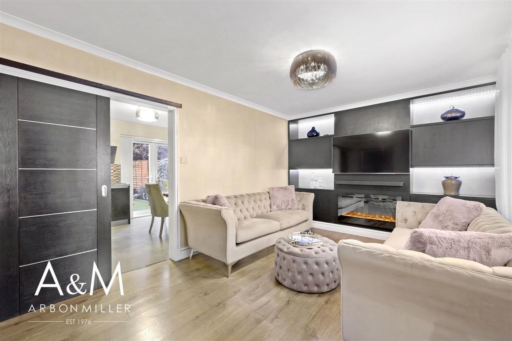 Additional image 4 of 3 bed property for saleMarsh Green Road, Dagenham RM10