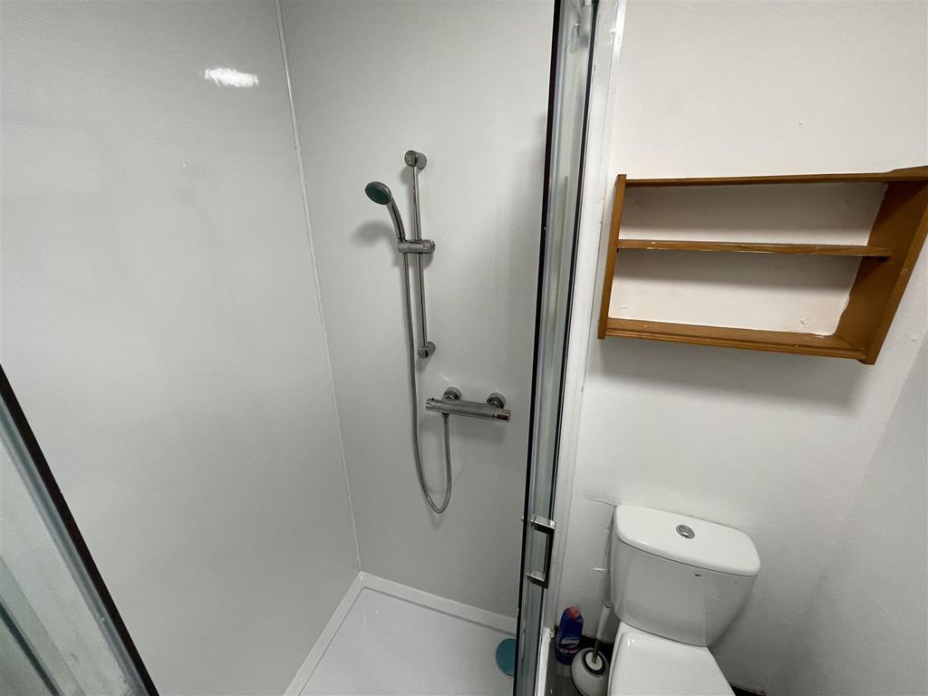 Additional image 12 of 1 bed flat for sale2 Ladyburn Place, Cupar KY15