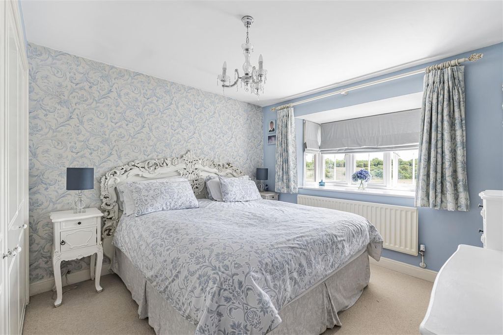 Additional image 6 of 4 bed detached house for saleMartin Road, Dartford DA2