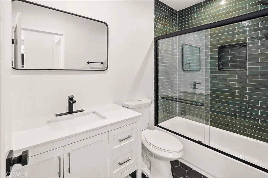 Additional image 39 of 1733 S New Hampshire Ave, Los Angeles, CA 90006