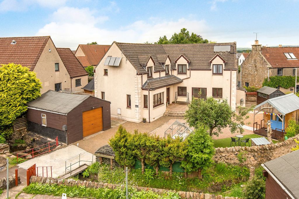 3 bed detached house for saleKing Street, Freuchie, Cupar KY15