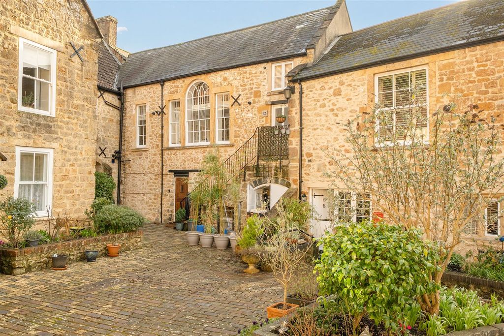 Additional image 20 of 3 bed flat for saleSilver Street, Ilminster TA19