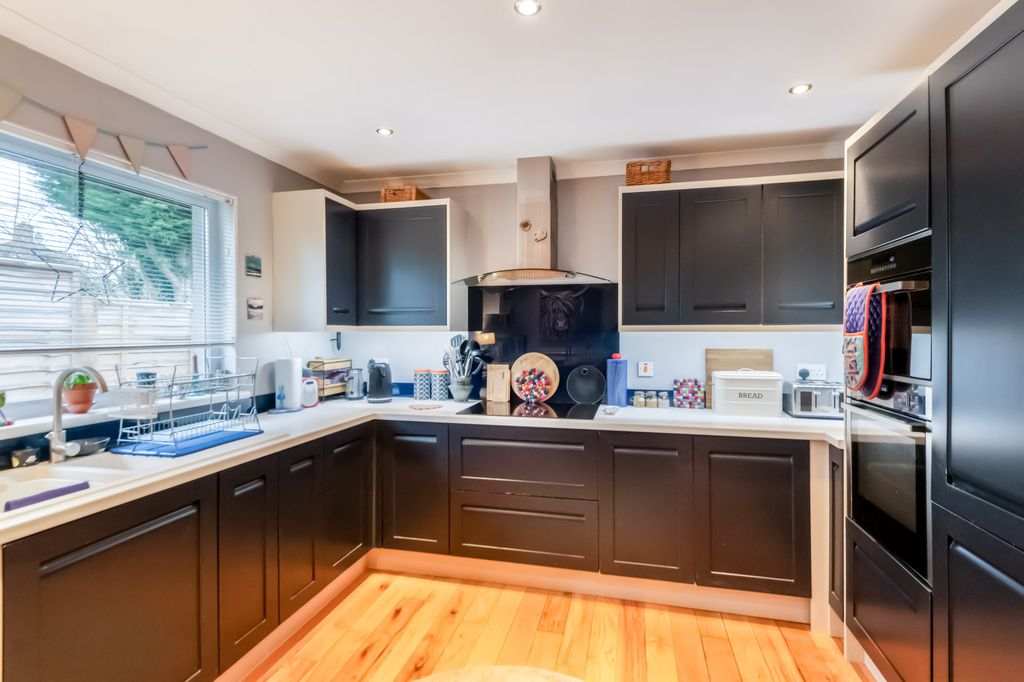 Additional image 8 of 4 bed detached bungalow for saleGalvelbeg Lane, Crieff PH7