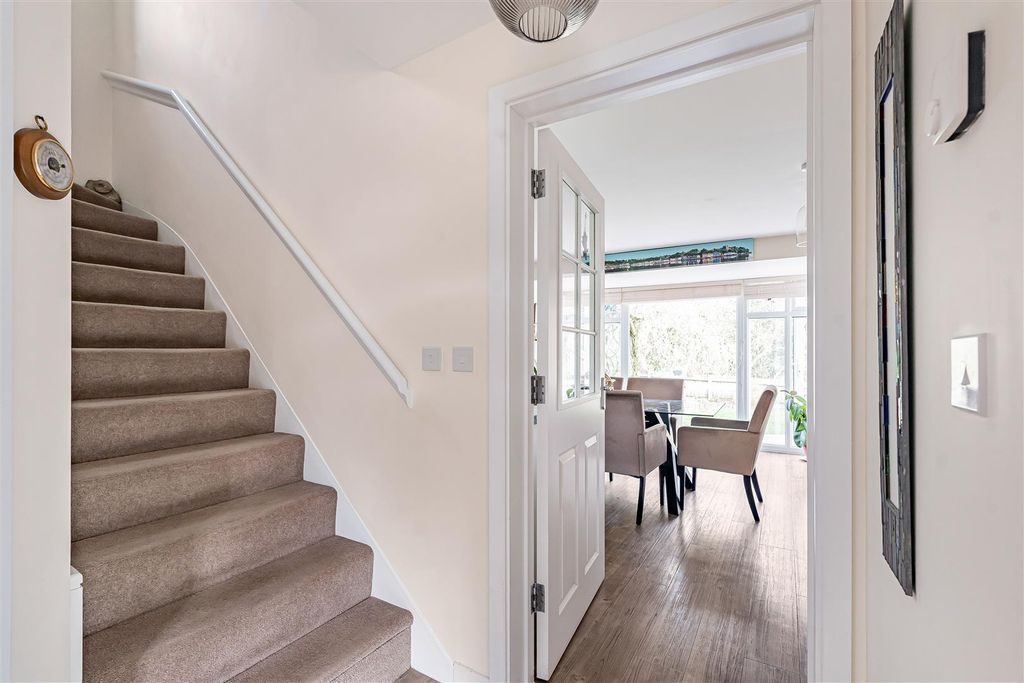 Additional image 13 of 4 bed property for saleCambridge Way, Cullompton EX15