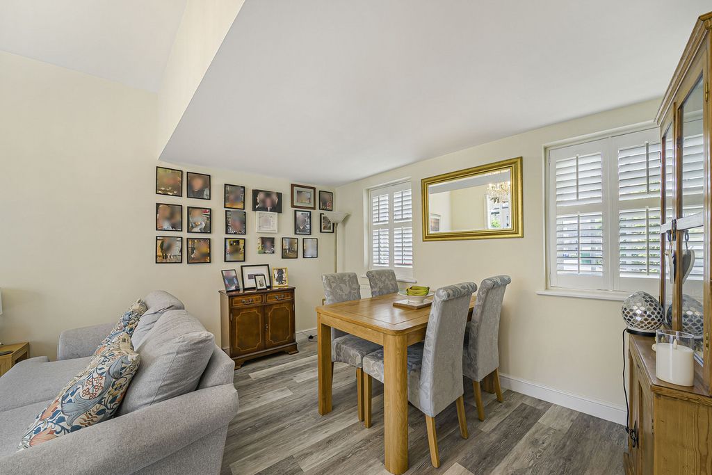 Additional image 10 of 2 bed flat for saleBunstone Hall, Chapel Drive, Dartford DA2