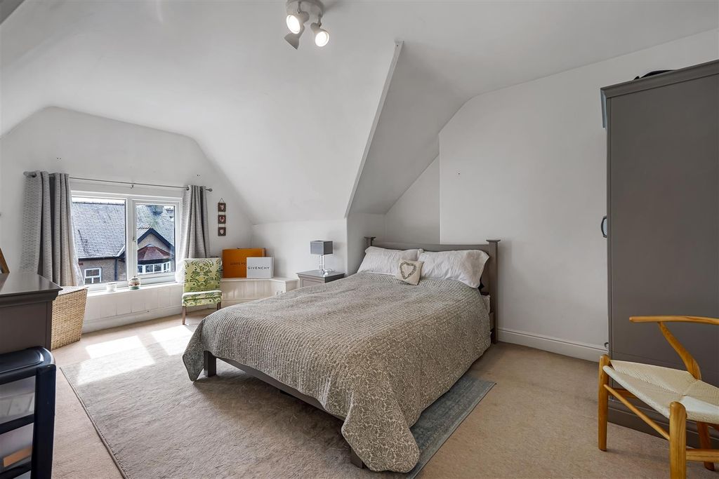 Additional image 20 of 6 bed town house for saleUplands Road, Darlington DL3