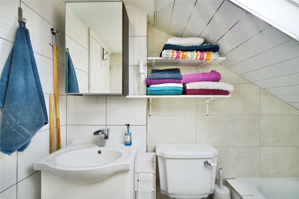 Additional image 14 of 3 bed maisonette for saleRaydons Road, Dagenham, Essex RM9