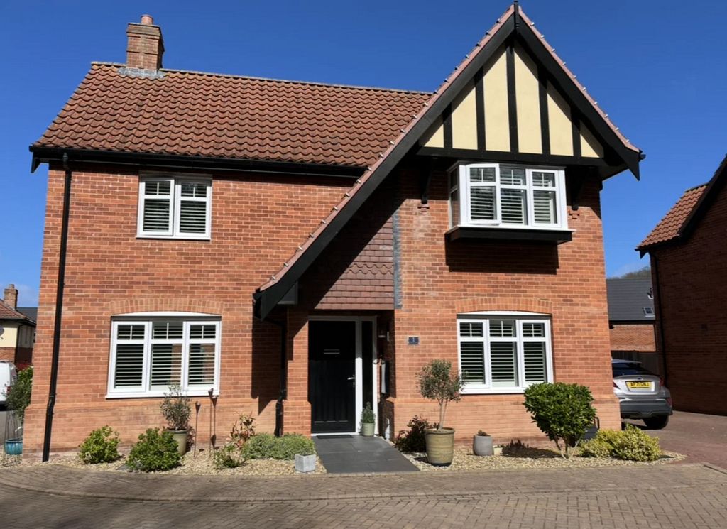 3 bed detached house for saleVaughan Close, Cromer NR27