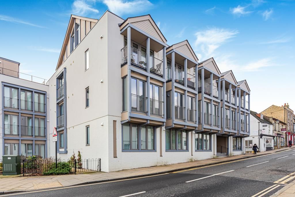 2 bed flat for saleForehill, Ely CB7 photo 2