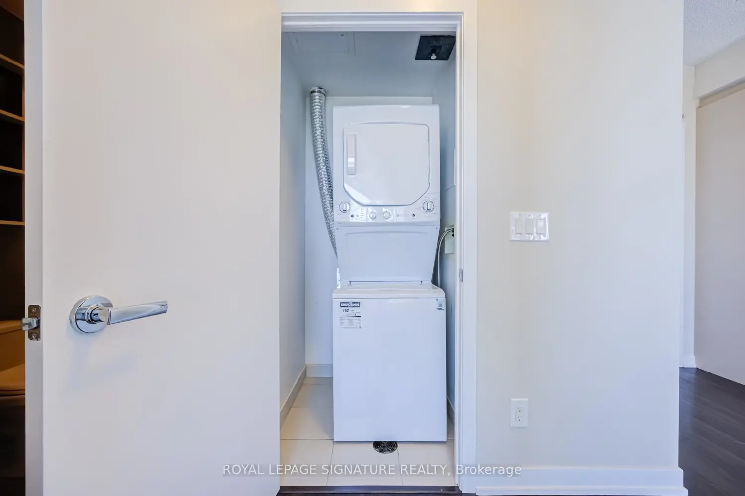 Additional image 15 of 1830 Bloor Street 920