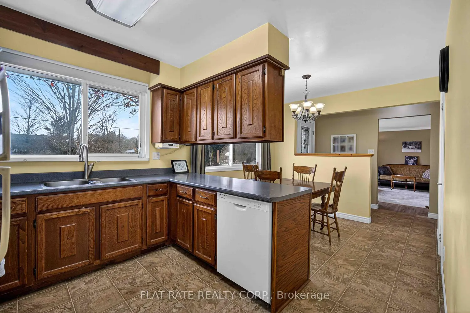 2086 Mccrackens Landing Road photo 4