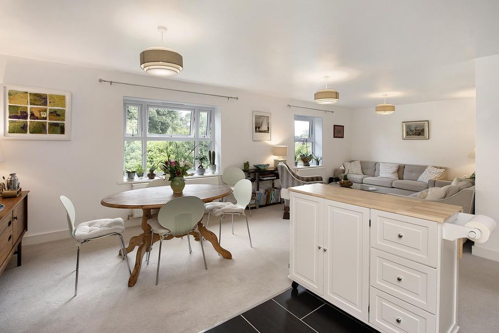Additional image 8 of 3 bed flat for saleEast Cliff Road, Dawlish EX7