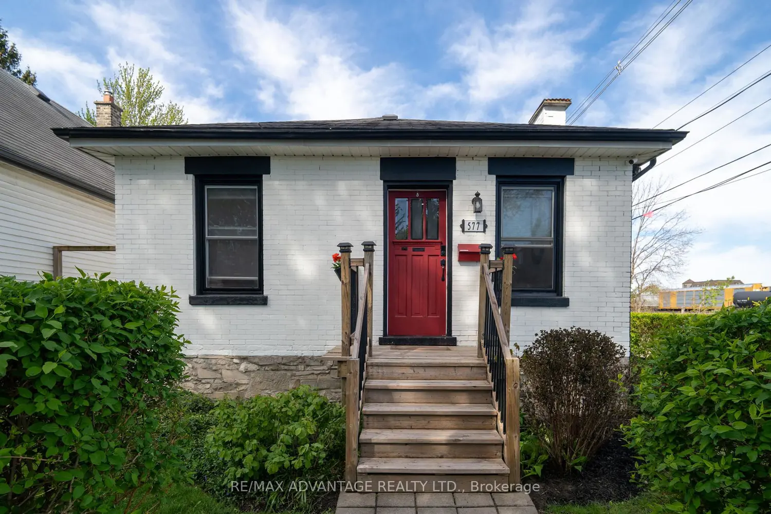 577 English Street