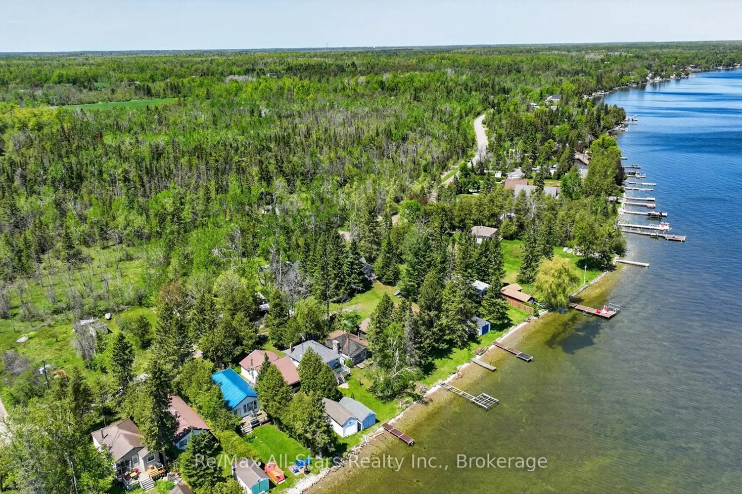 Additional image 18 of 26 Lake Street