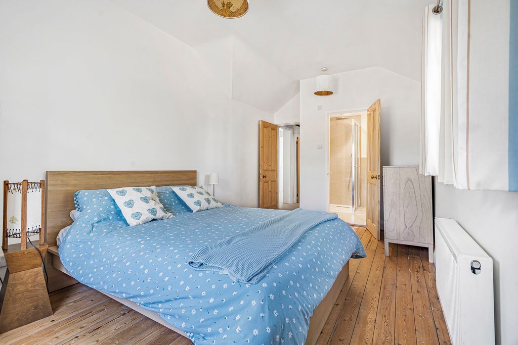 Additional image 21 of 5 bed semi-detached house for saleBarley Mow Road, Englefield Green, Egham, Surrey TW20