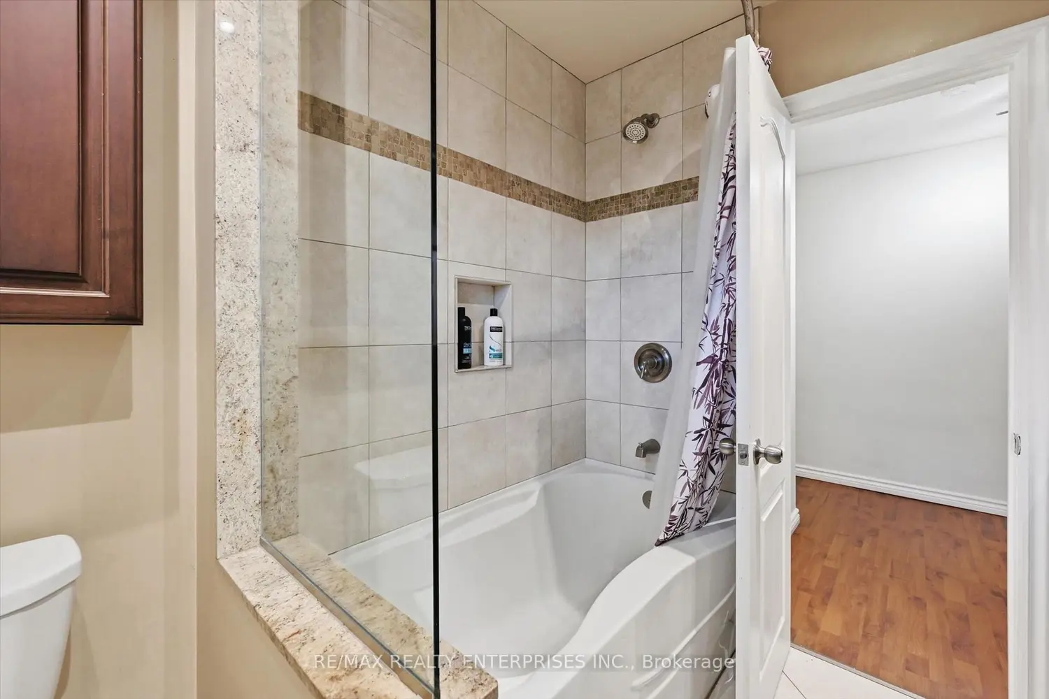 5187 Carousel Court photo 4
