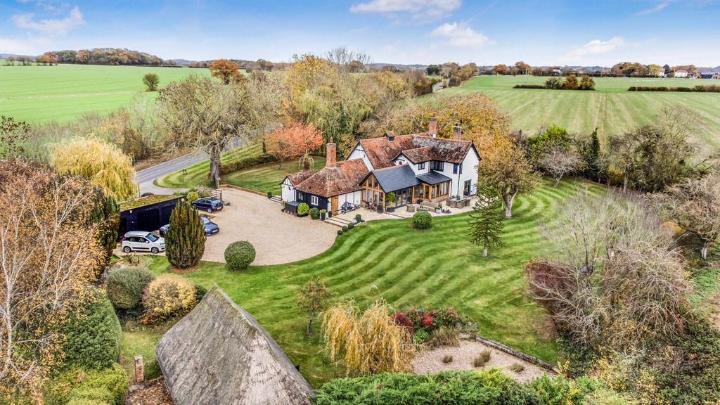 4 bed detached house for saleThe Broadway, Dunmow CM6