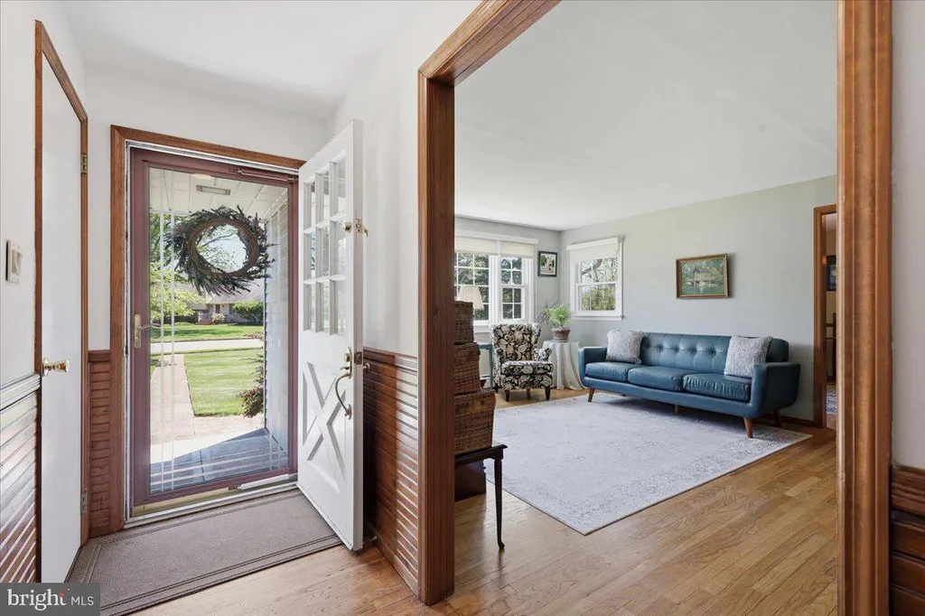 14 Mansfield Road, Ewing, NJ 08628 photo 4