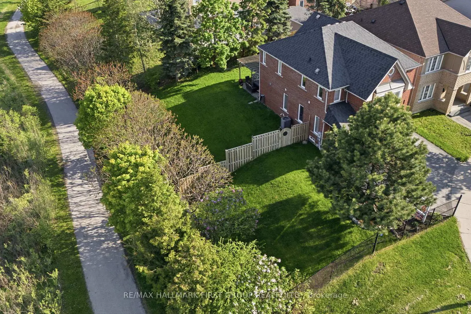 55 Armitage Crescent