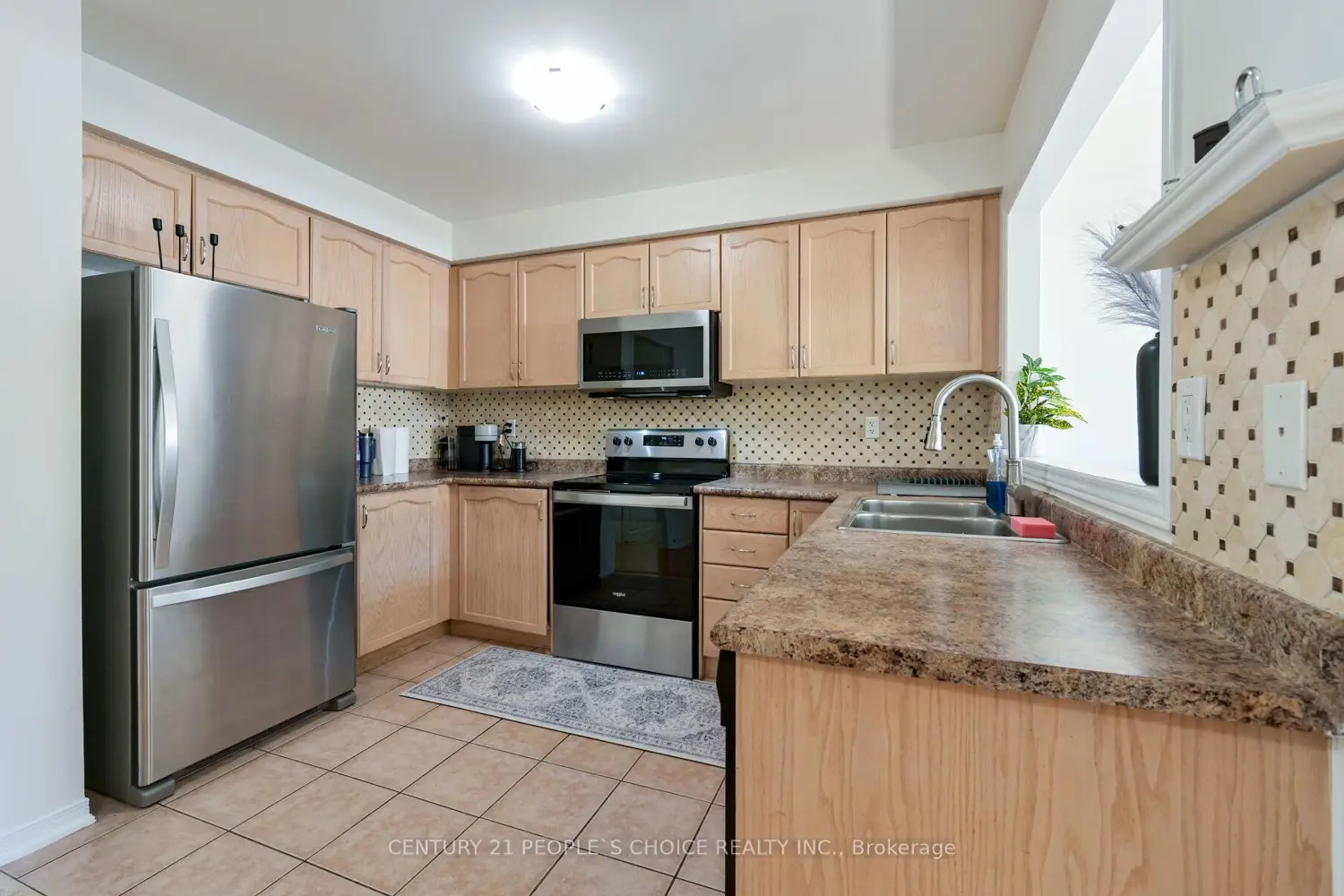 479 Davos Road photo 5