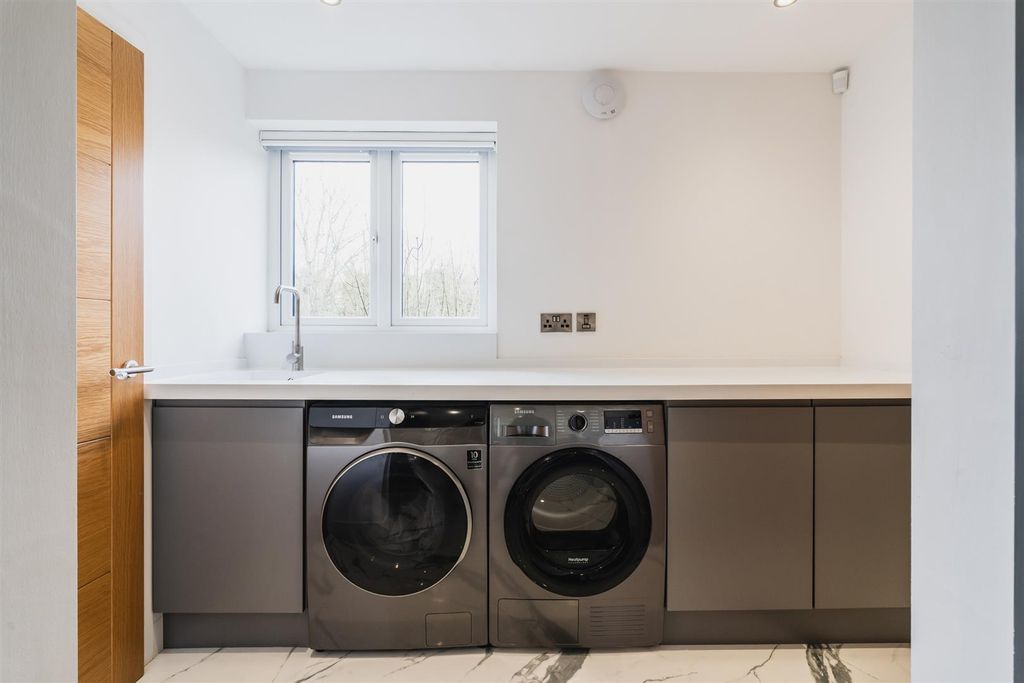 Additional image 15 of 4 bed detached house for saleSoaper Lane, Dronfield S18