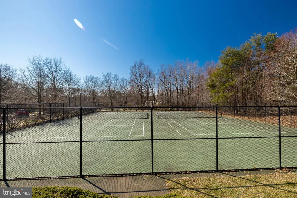 6646 Patent Parish Lane, Alexandria, VA 22315