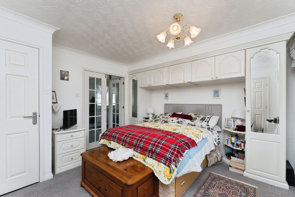 Additional image 31 of 4 bed detached house for saleManor Park Drive, Great Sutton, Ellesmere Port, Cheshire CH66