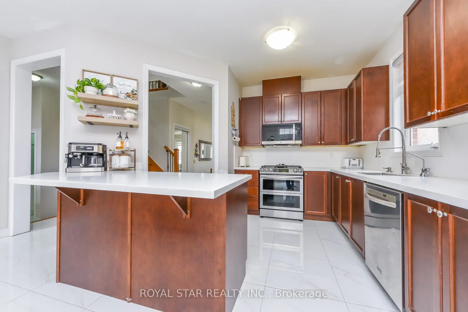 Additional image 10 of 38 Robitaille Drive
