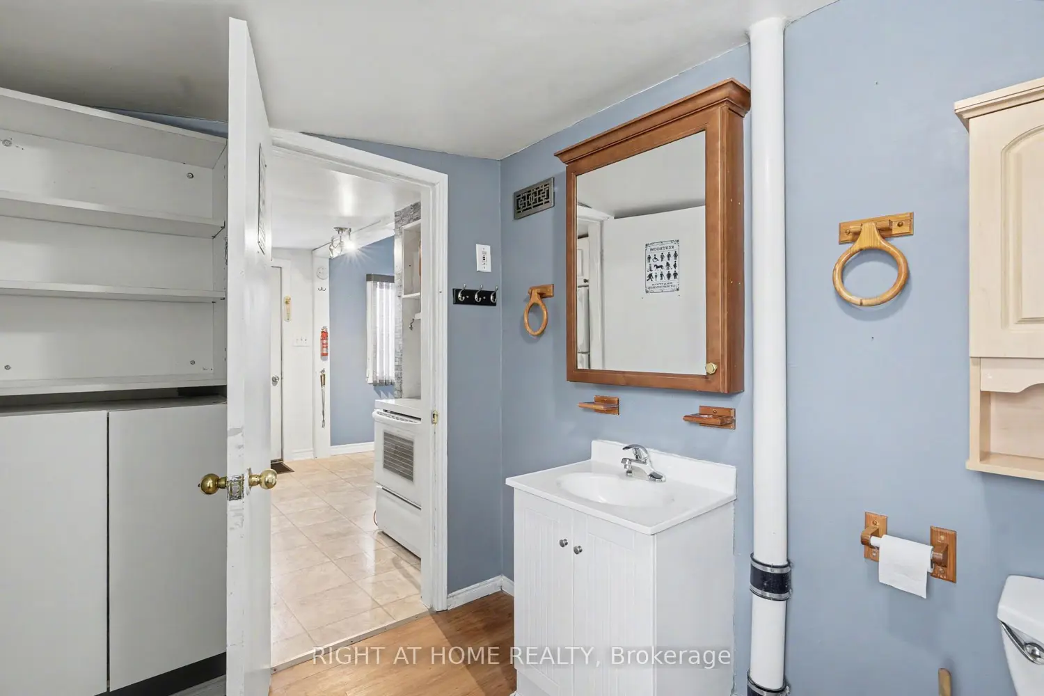 Additional image 7 of 3852 Brunswick Avenue