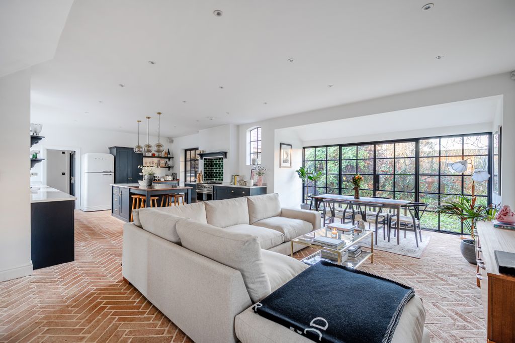 Additional image 26 of 4 bed terraced house for saleDowns Road, Epsom KT18