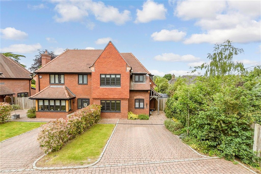 4 bed semi-detached house for saleUpper Rose Hill, Dorking, Surrey RH4