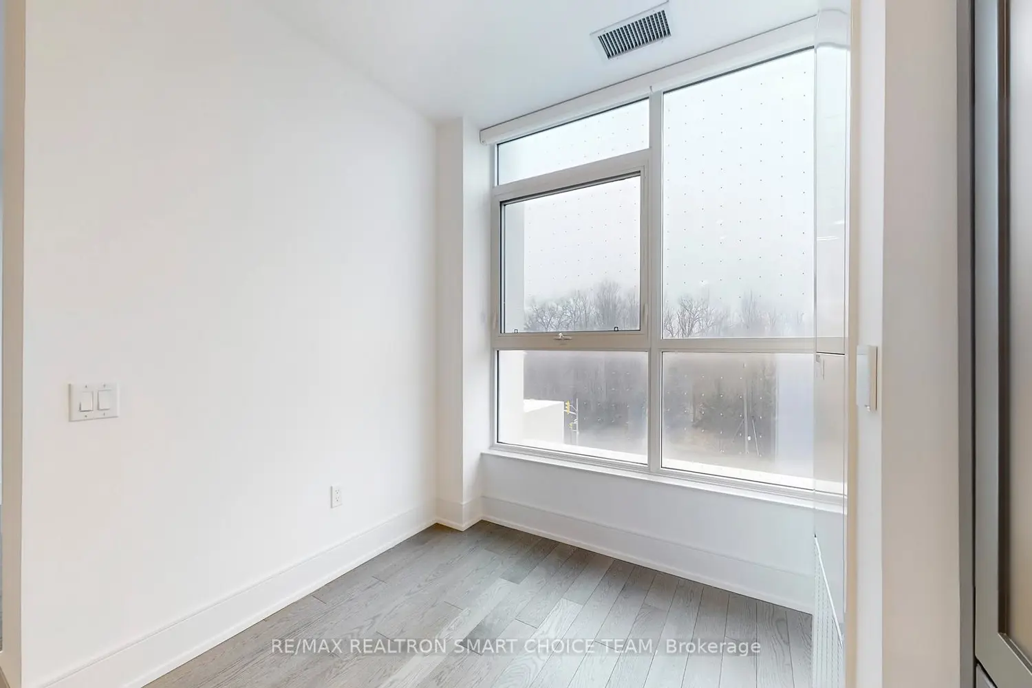 Additional image 7 of 10 Inn On The Park Drive 212