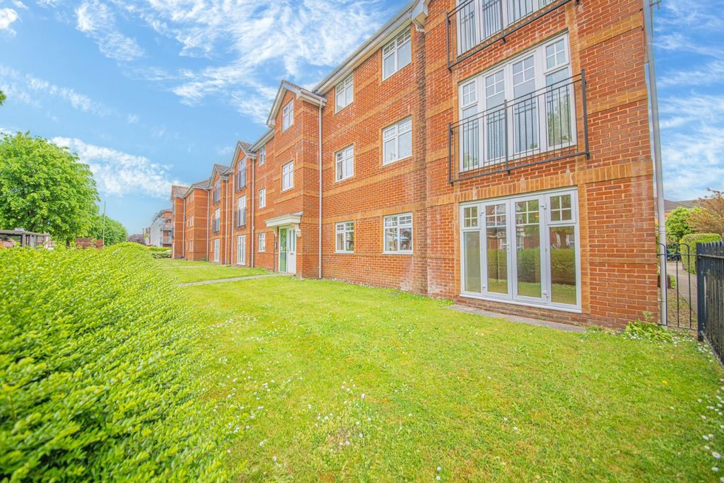 Additional image 12 of 2 bed flat for saleBenny Hill Close, Eastleigh SO50