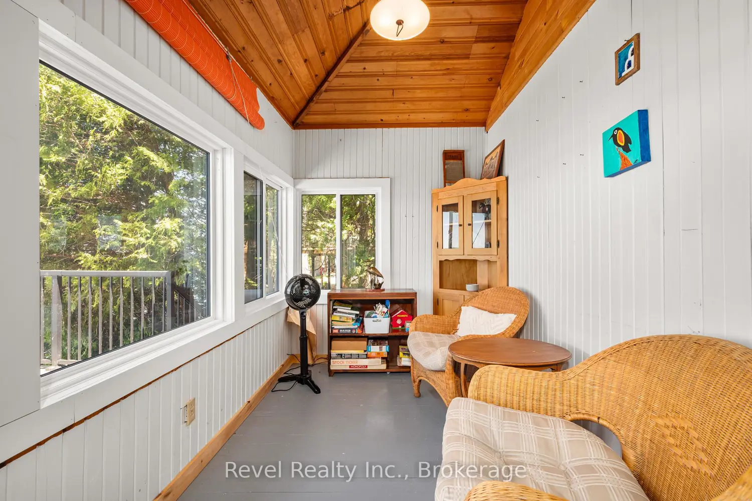 8004 Taits Beach Road photo 5
