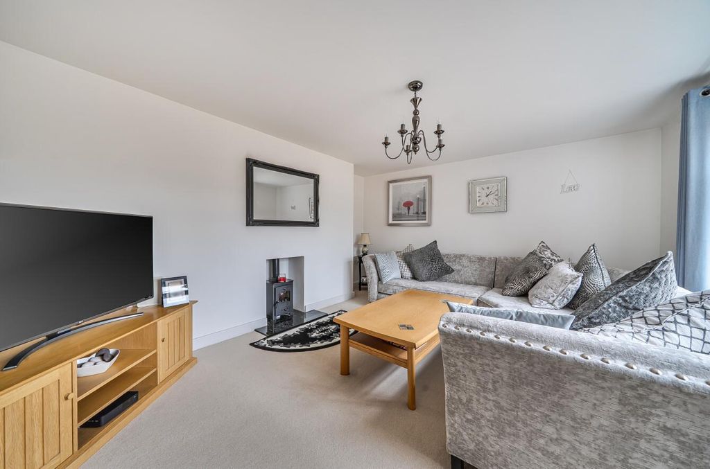 Additional image 2 of 3 bed detached house for salePitmore Road, Allbrook, Eastleigh SO50