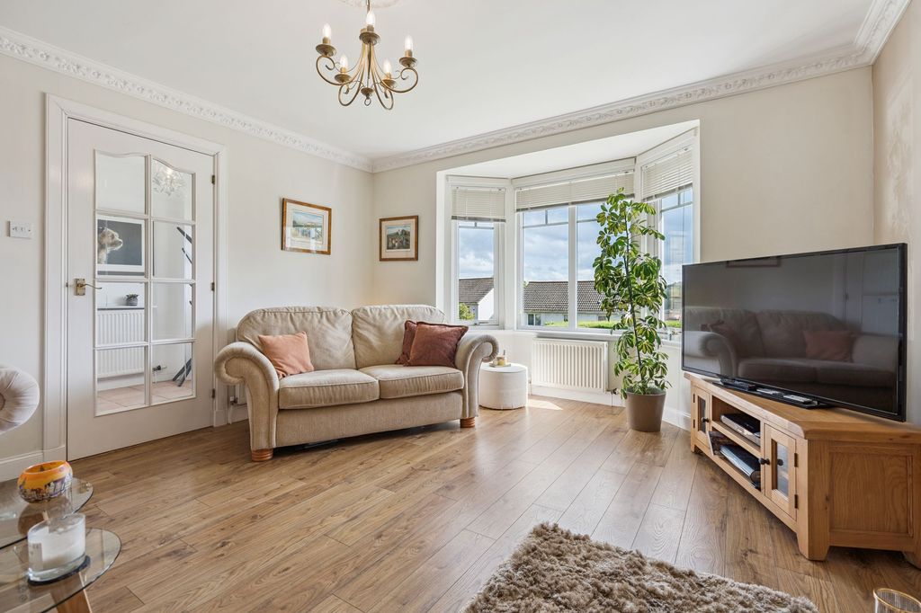 4 bed detached house for saleWillison Crescent, Tillicoultry FK13 photo 2