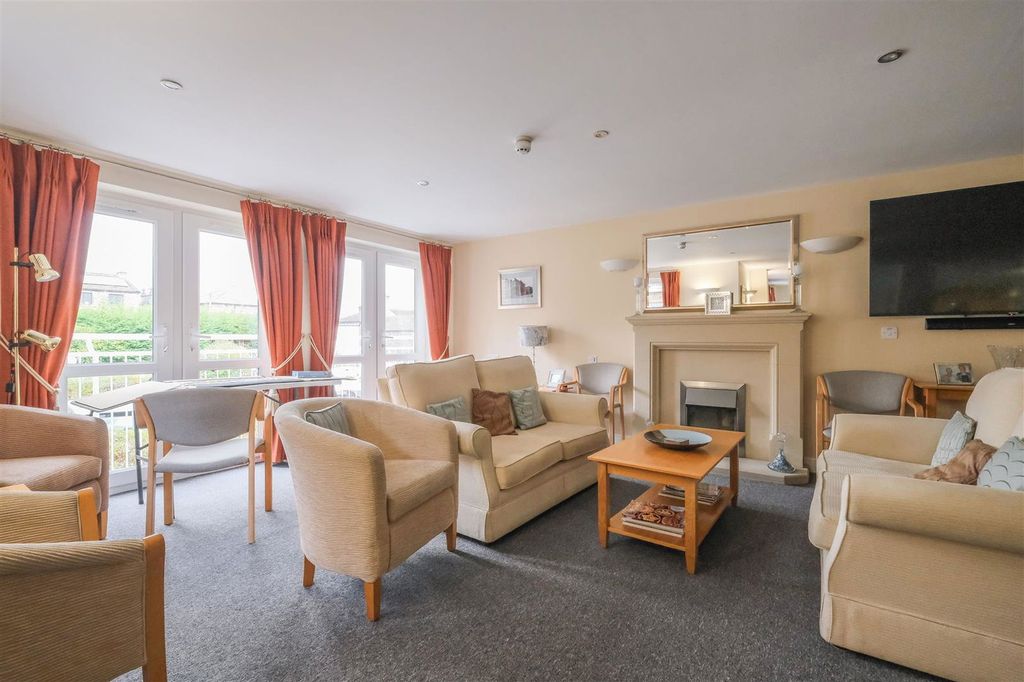 Additional image 9 of 1 bed flat for saleSt. Stephens Fold, Huddersfield HD3