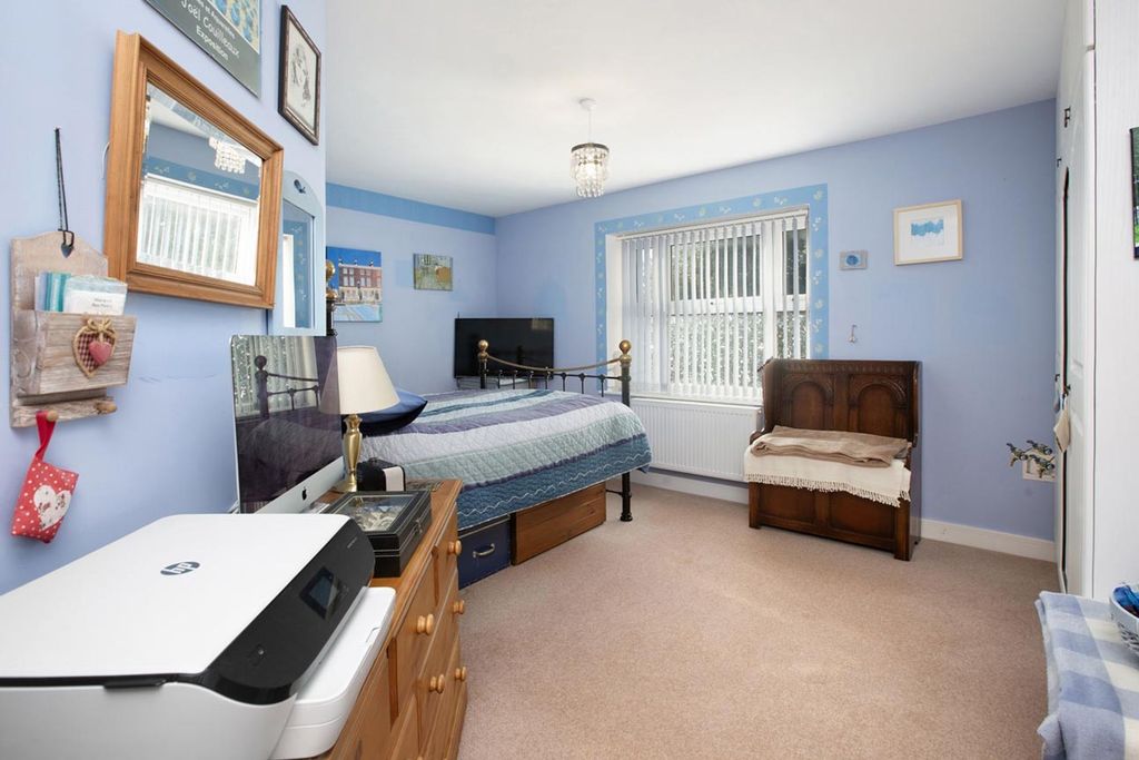 Additional image 8 of 2 bed flat for saleEast Cliff Road, Dawlish EX7