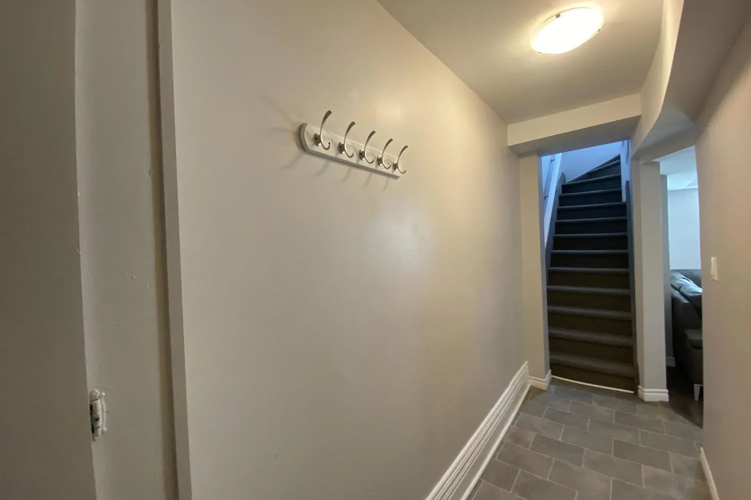 93 Linton Street photo 2