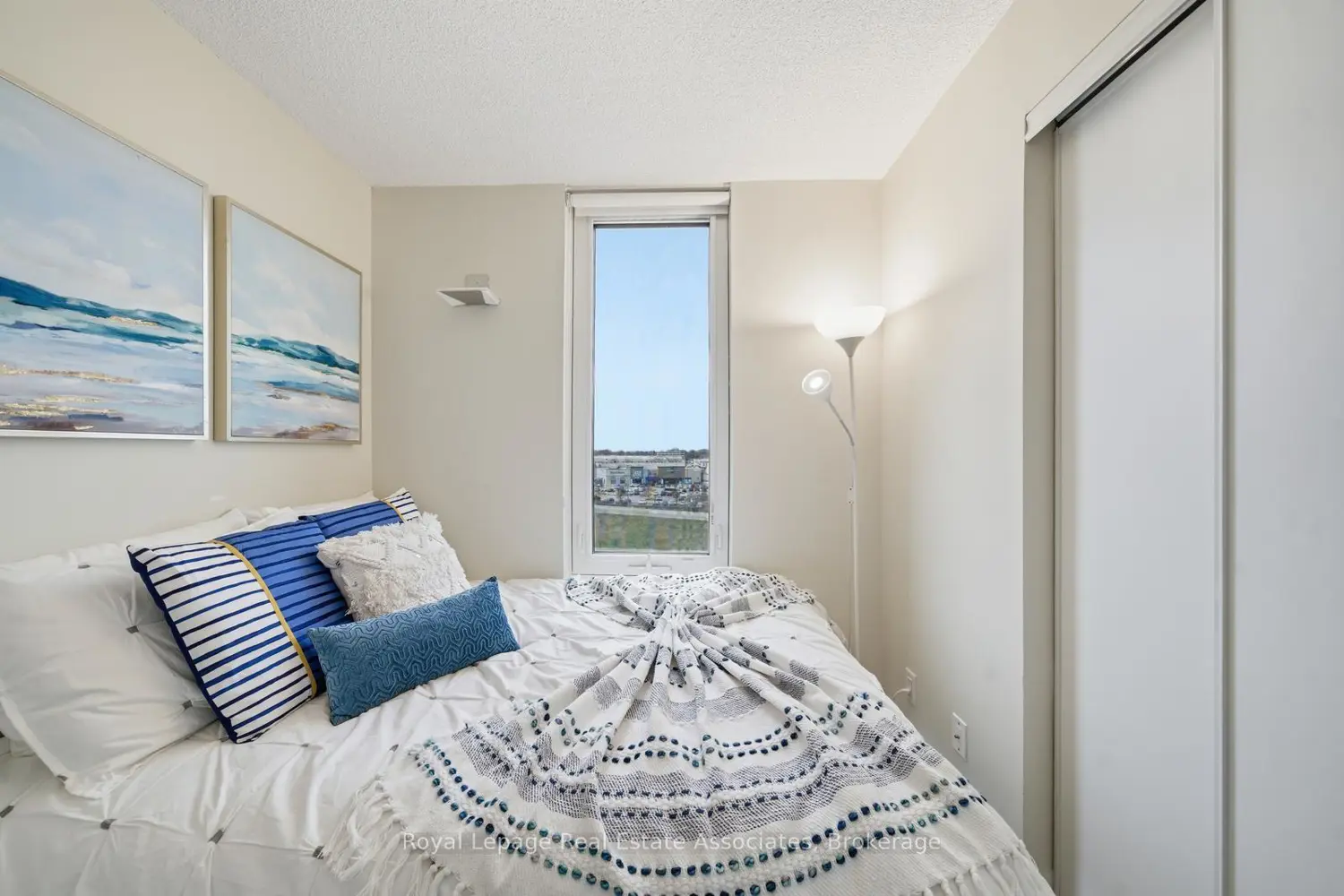 Additional image 13 of 38 Monte Kwinter Court 807
