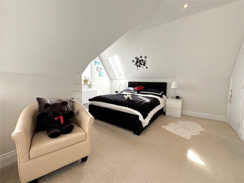 Additional image 4 of 3 bed flat for saleSomerleigh Road, Dorchester, Dorset DT1